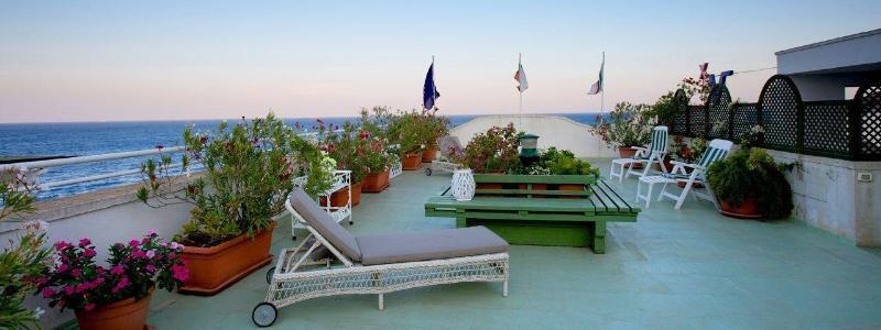 Hotel Il Vascello Маріна-Серра Екстер'єр фото